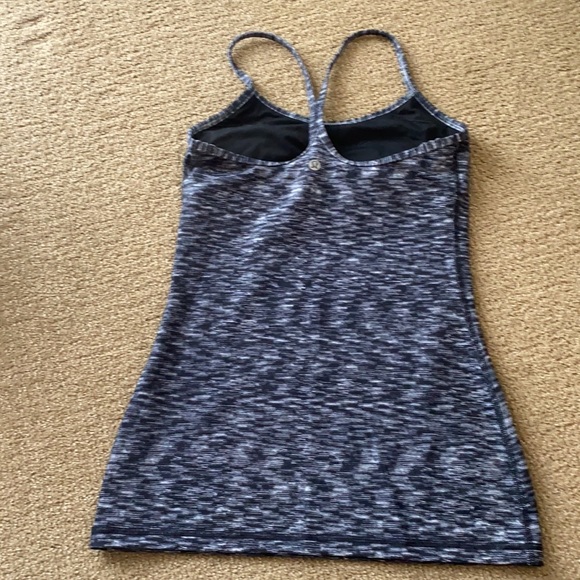 Lululemon workout tank - Picture 2 of 2